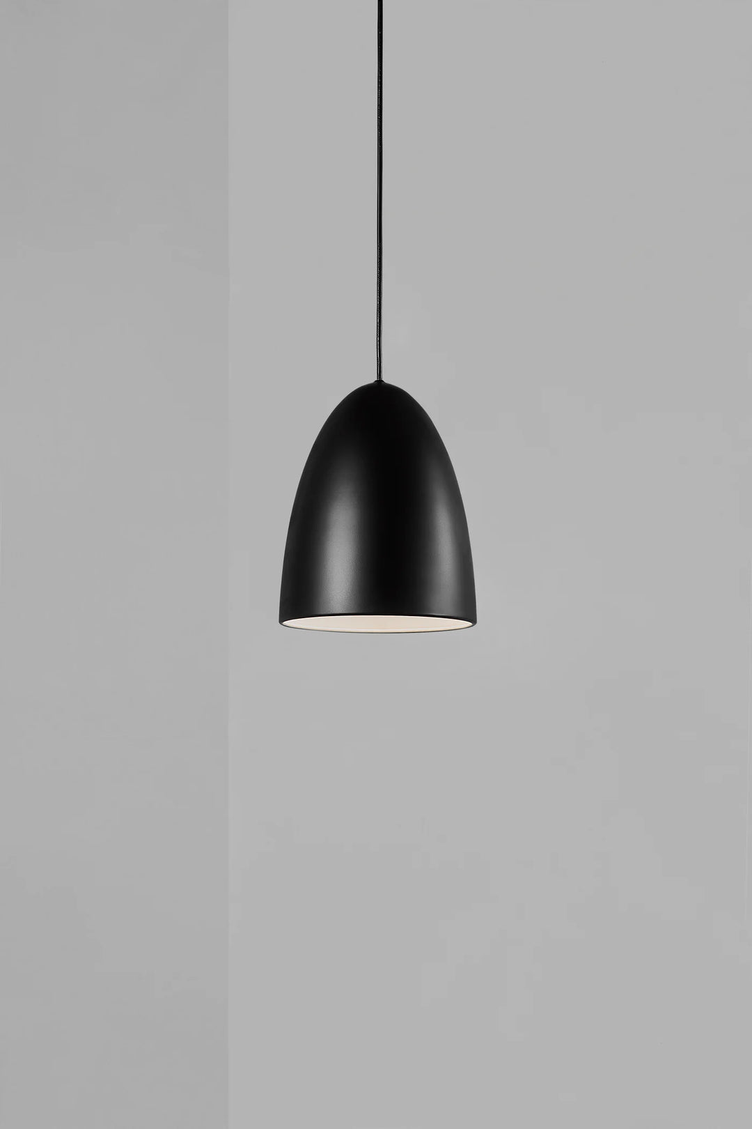 Nexus 2 | Taklampa | Svart